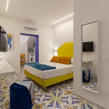 Vivaldo Fuoro Leucosia - Boutique In The Heart Of * Sorrento
